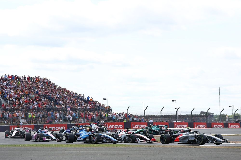 Gabriel Bortoleto, Audi F1 Team, Esteban Ocon, Haas F1 Team, Carlos Sainz, Williams