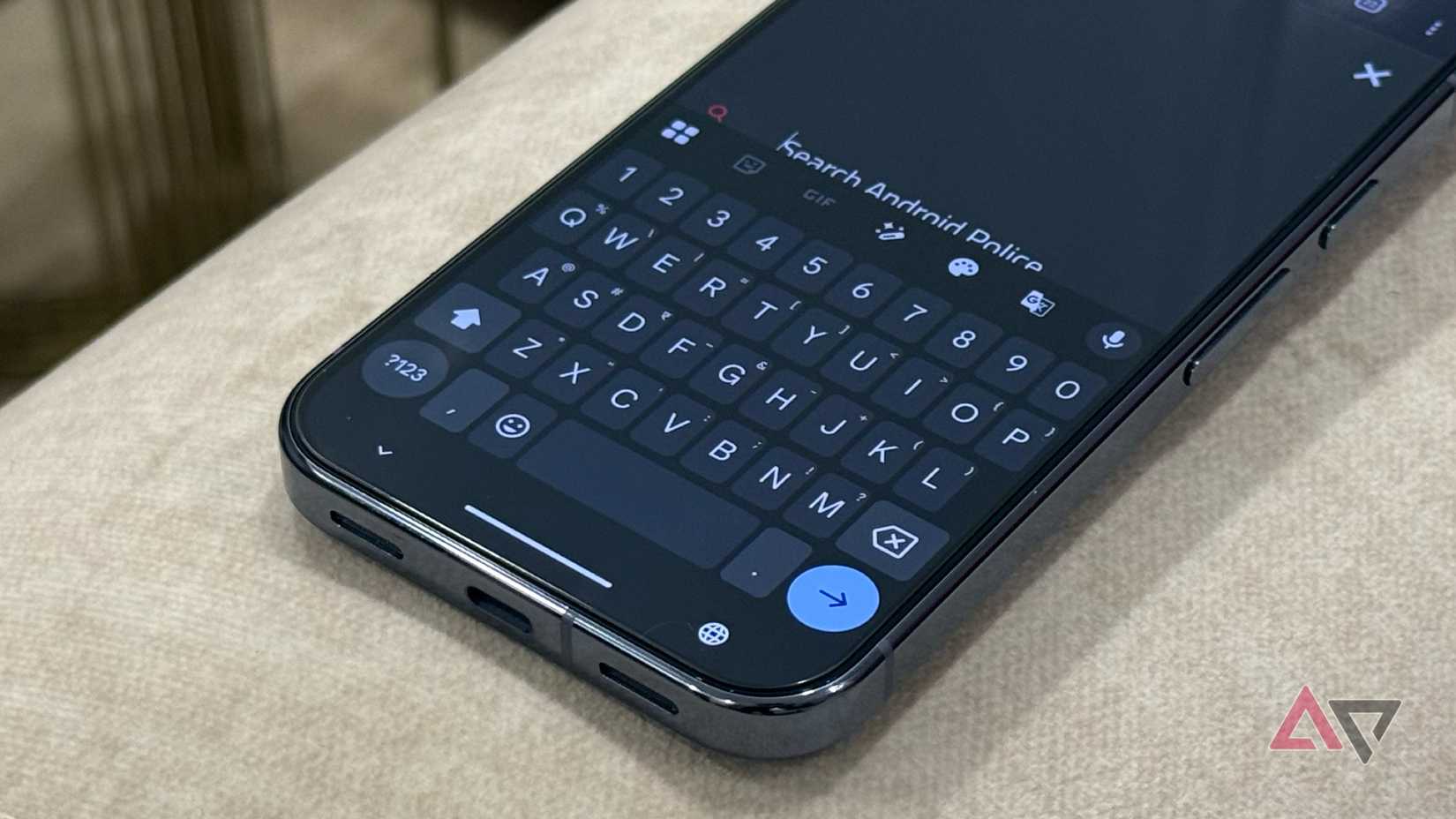 Number row visible in Gboard