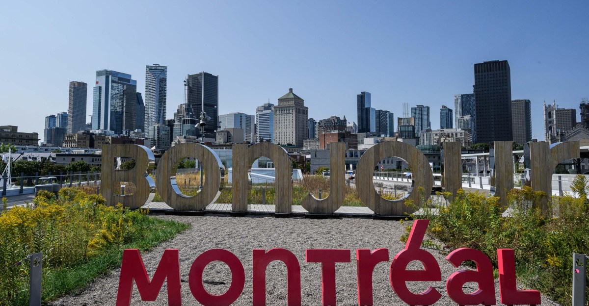 Looking for Knicks Hats in Montréal