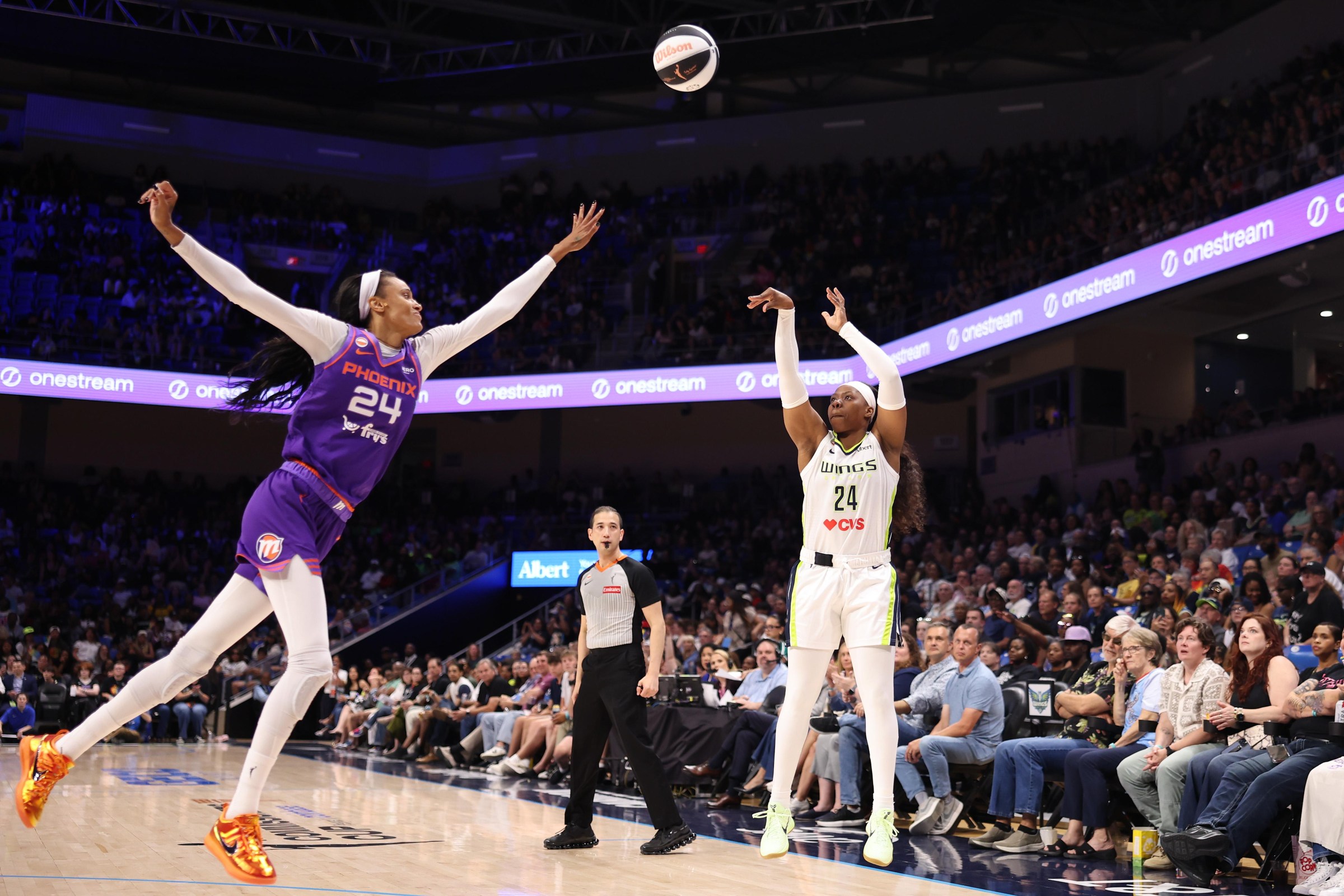 Is there a chance Arike Ogunbowale could get buckets with DeWanna Bonner in the Valley?