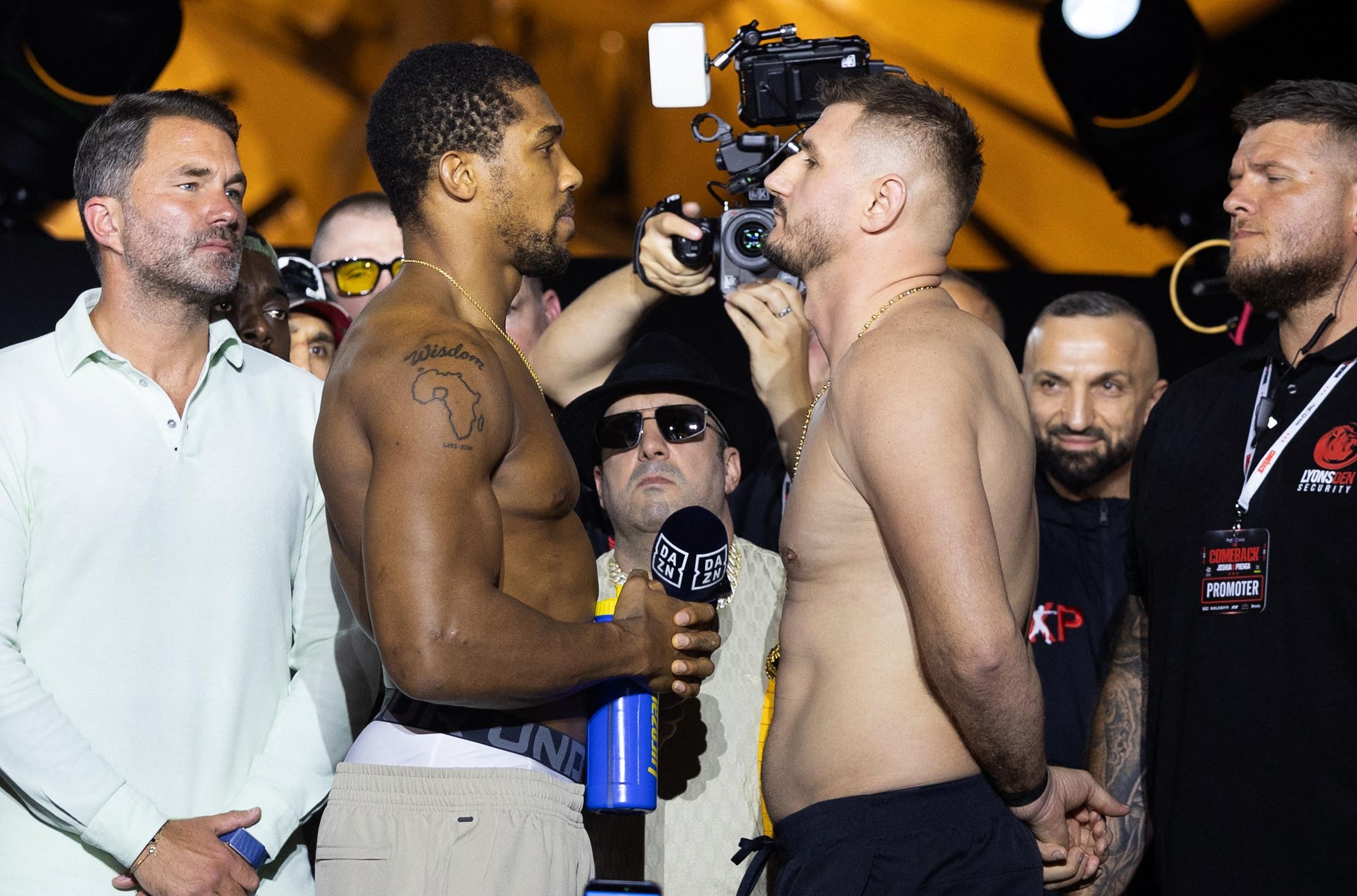 SAUDI-BOXING-HEAVY-JOSHUA-PRENGA