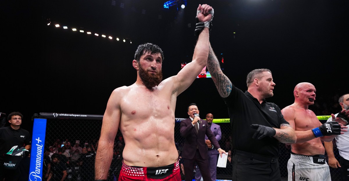 UFC Abu Dhabi results: Magomed Ankalaev fends off Bogdan Guskov with forgettable 5th-round knockout