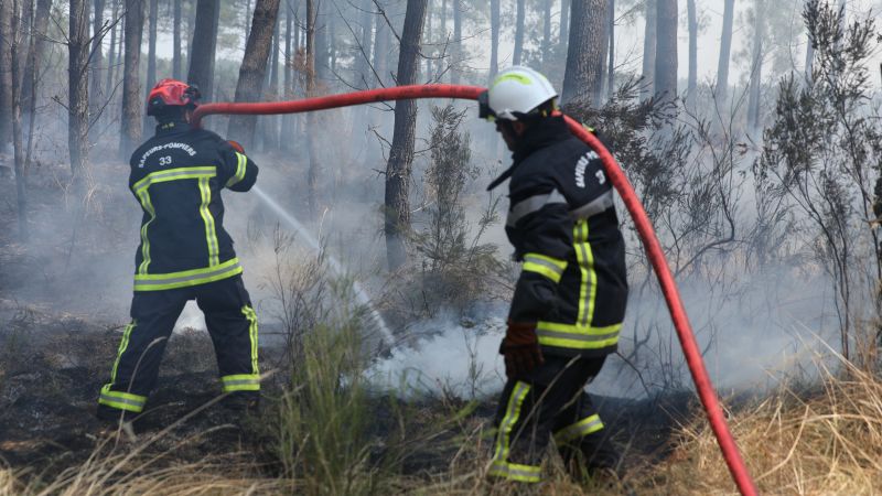 Live updates: France issues heat warnings in wildfire-hit areas, as at least 63,000 evacuated near Madrid