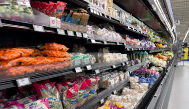 Cyclosporiasis Outbreak in US Linked to Bagged Salads and Fresh Herbs