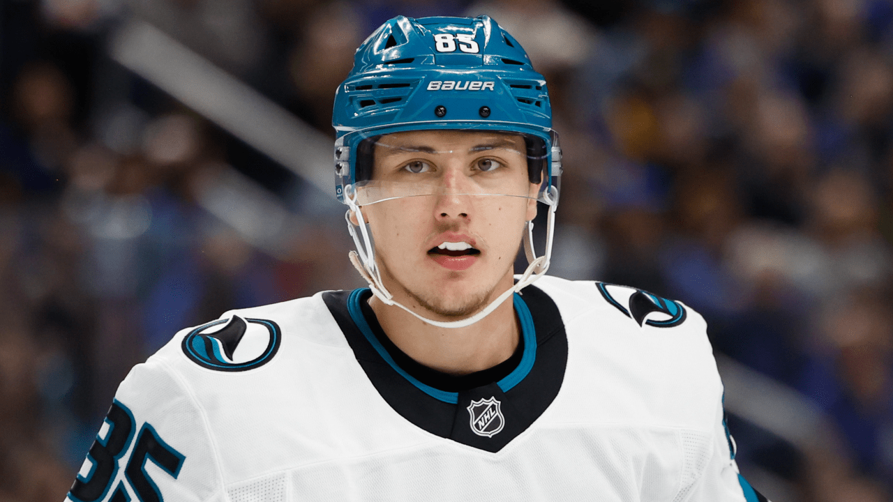 Mukhamadullin signs 2-year, $3.5 million contract with Oilers