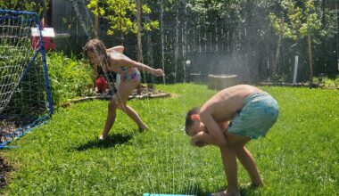 Manitoba swelters as heat warning continues