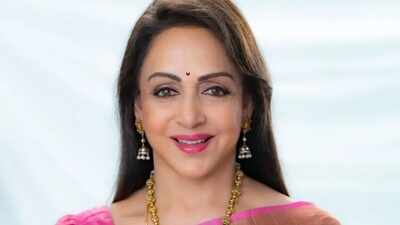 Hema Malini celebrates 60 years in cinema; recalls Dharmendra's golden words: 'Just keep doing everything, Don't stop'