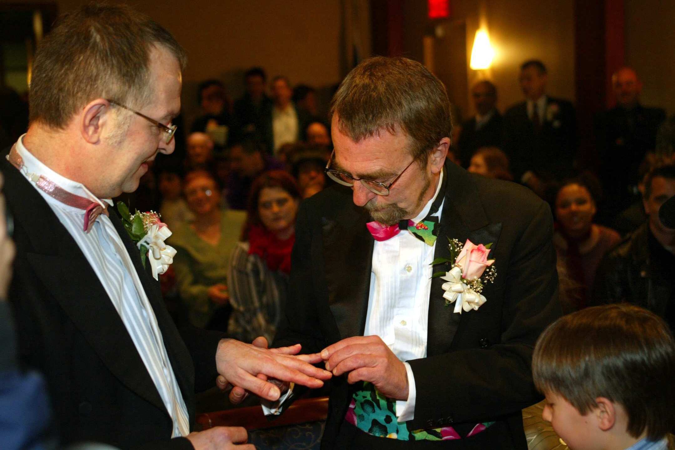 Same-sex couple weds in 2004 ceremony at Montreal courthouse.