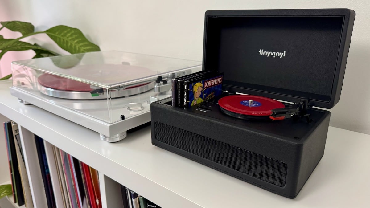 Tiny Vinyl launches tiny record player and other tiny accessories for its miniature singles: Hands-on