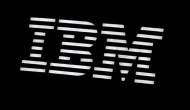 After IBM's epic stock crash, Wall Street chatter is Big Blue should break up