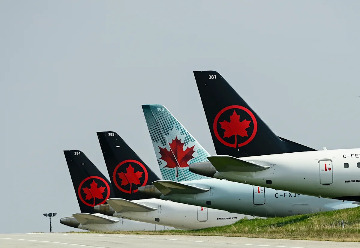 Canadians are crossing the border again. What happened to ‘Elbows Up’?
