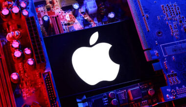 Apple is growing without the AI spending spree engulfing Big Tech: Chart of the Day