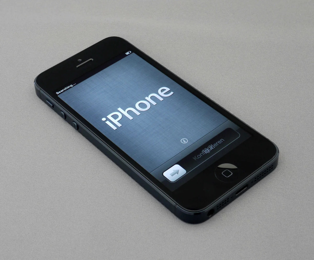 Apple Faces Extreme Drop in Global Smartphone Sales