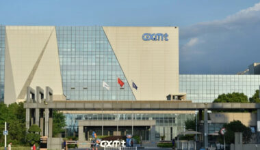 Chinese chipmaker CXMT soars 500% on debut as AI fuels shortages