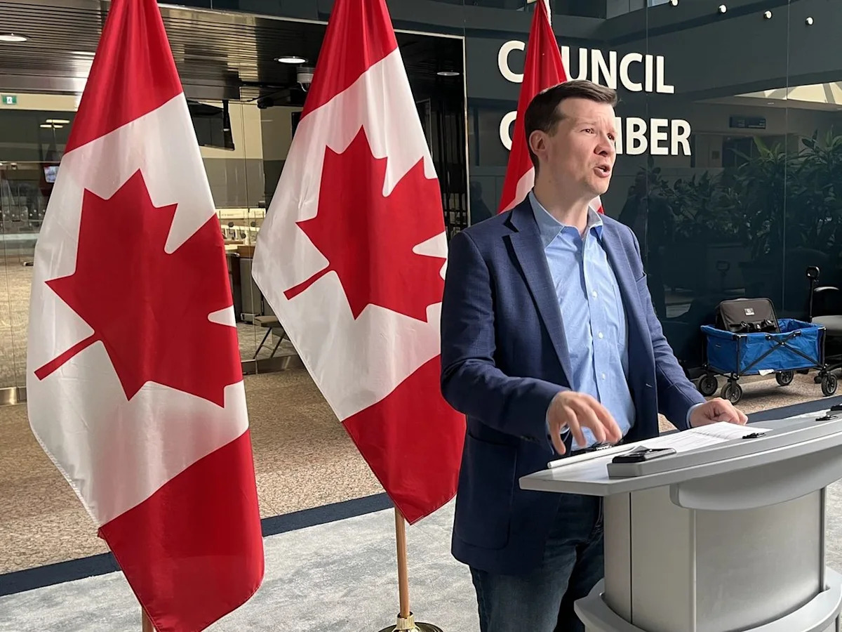 Bell: Mayor Farkas warns Danielle Smith — don't try to push around Calgary