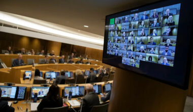 Metro Vancouver votes to cut number of board members