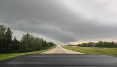 Thunderstorm blows through Edmonton, leaves behind road closures, power outages