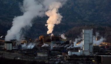 Ottawa to invest up to $400 million in Teck critical minerals smelter in B.C.