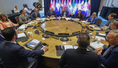 Premiers call on Ottawa to return to paying 50% of health-care costs