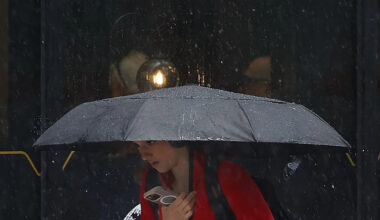 News of the day: Ottawa can expect as much as 100 mm of rain; New eateries are transforming Somerset Street West; Paddling a glowing kayak on the canal after dark