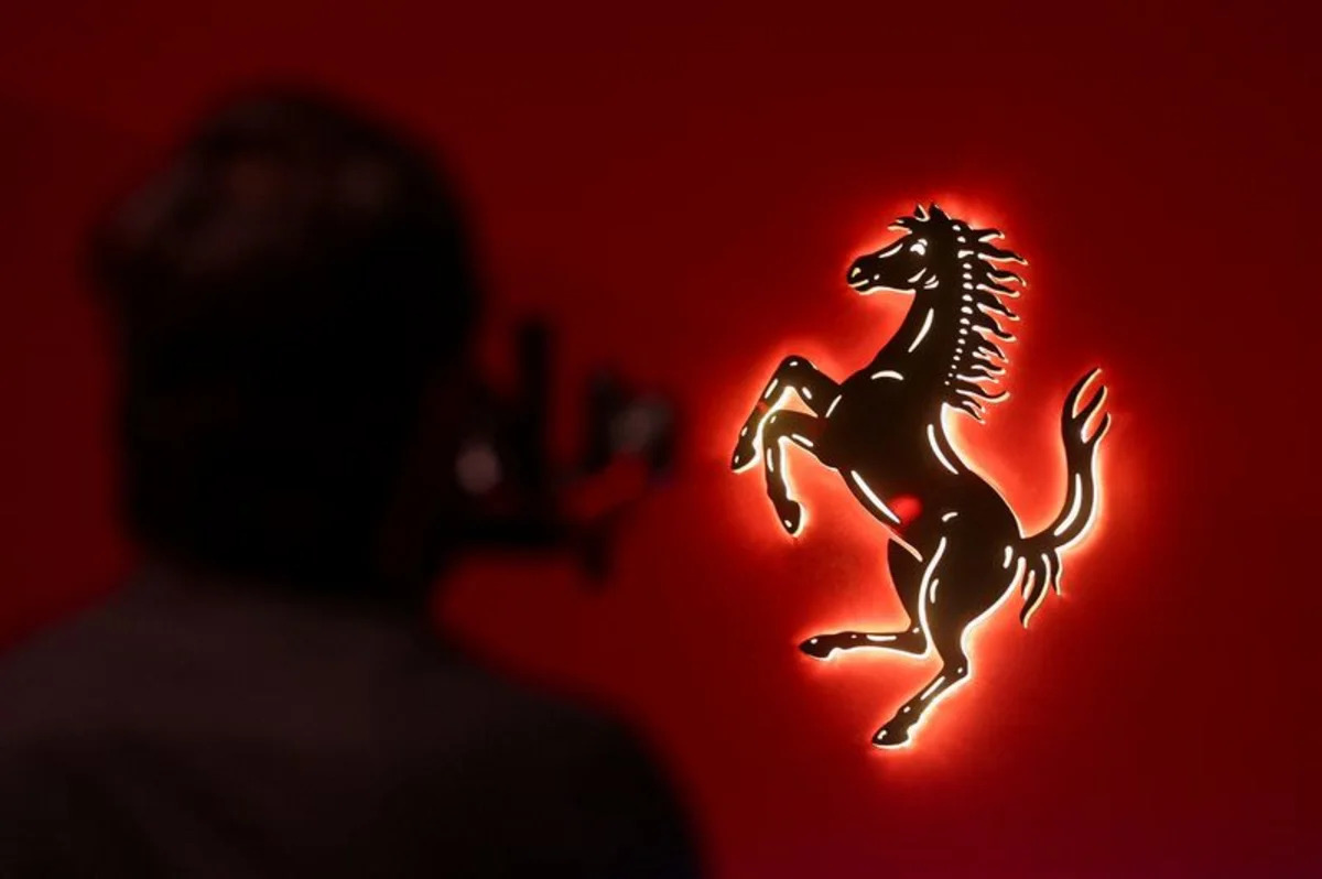 Ferrari appeals to traditionalists with new V12 manual gearbox limited edition