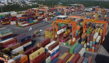 US, Mexico resume USMCA trade talks as Trump hits Canada with new tariffs