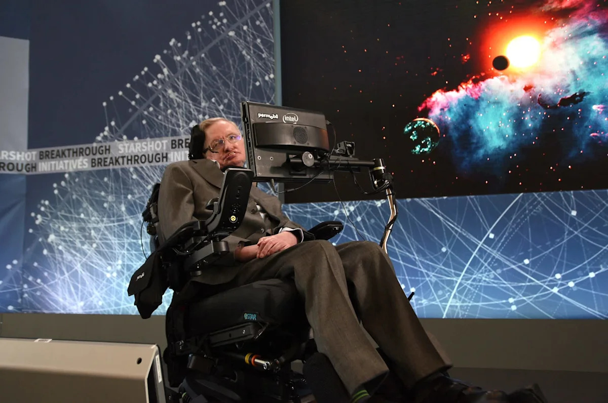 Optical fiber black hole model emits Hawking-like radiation, revealing a long-sought recoil