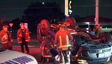 Vehicle rolls over after crash in Mississauga – CP24