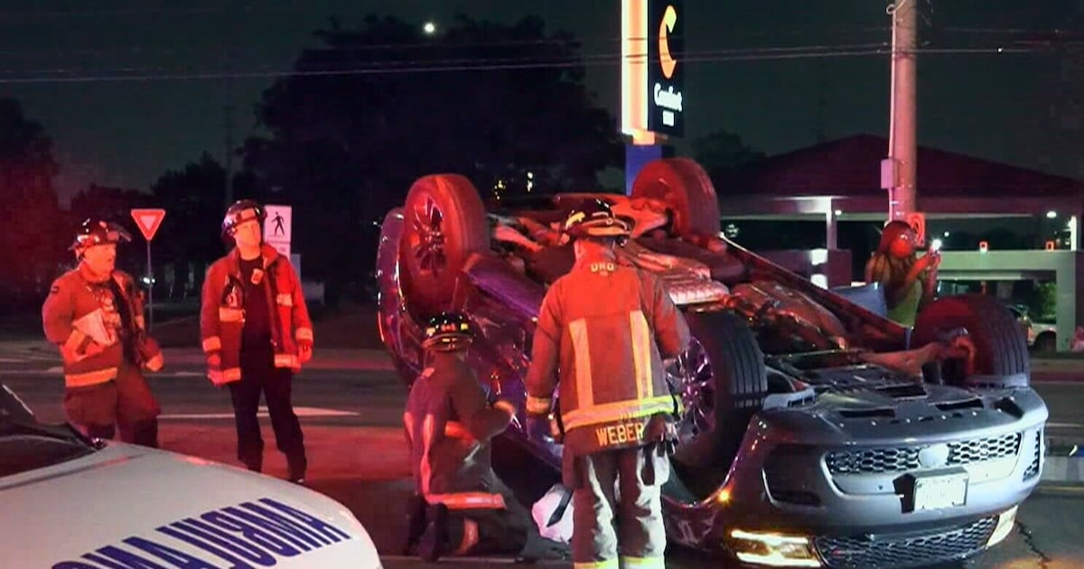 Vehicle rolls over after crash in Mississauga – CP24
