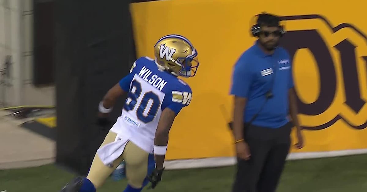 Wilson takes it 21-yards to climb to within two of the Ticats – TSN