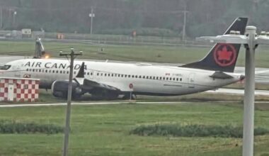 Air Canada flight from LA to Montreal veers off runway after landing – CP24