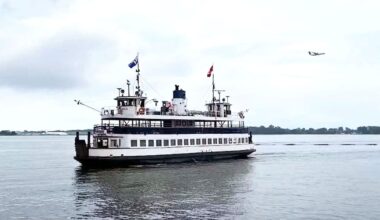 Toronto mayor rejects ‘small fringe group’ remark, offers free ferry rides for kids, seniors – CP24