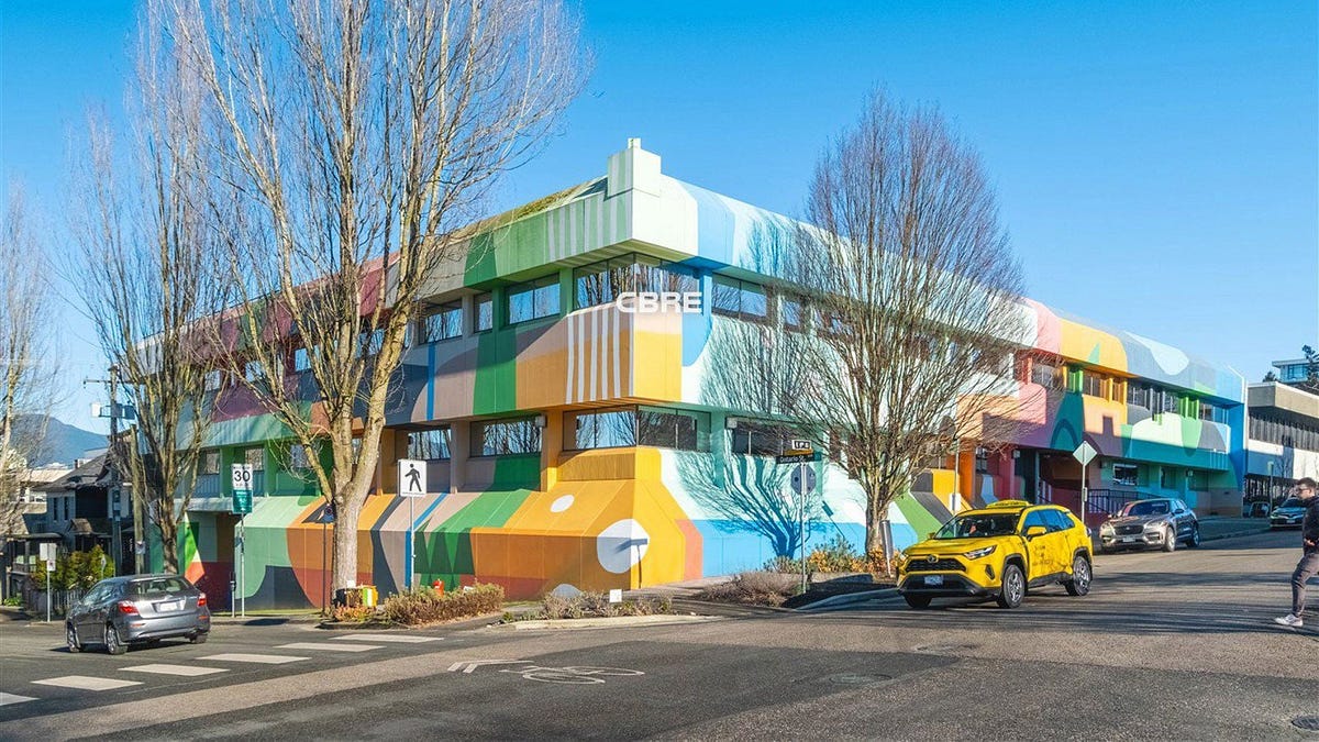 A Decade After Controversial Deal With Vancouver, Hootsuite Sells Office For $18M