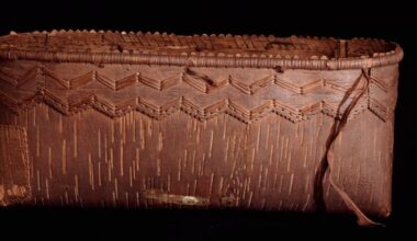 Ottawa to press for return of looted grave goods