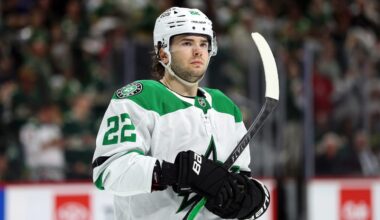 Bourque, Lyubushkin traded to Predators by Stars for draft picks