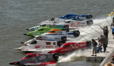 IHRA F1 Powerboat Series Formula 1 boats launch off the Le Mans start on the Mississippi River during Saturday qualifying at the 2026 Alton Powerboat Nationals