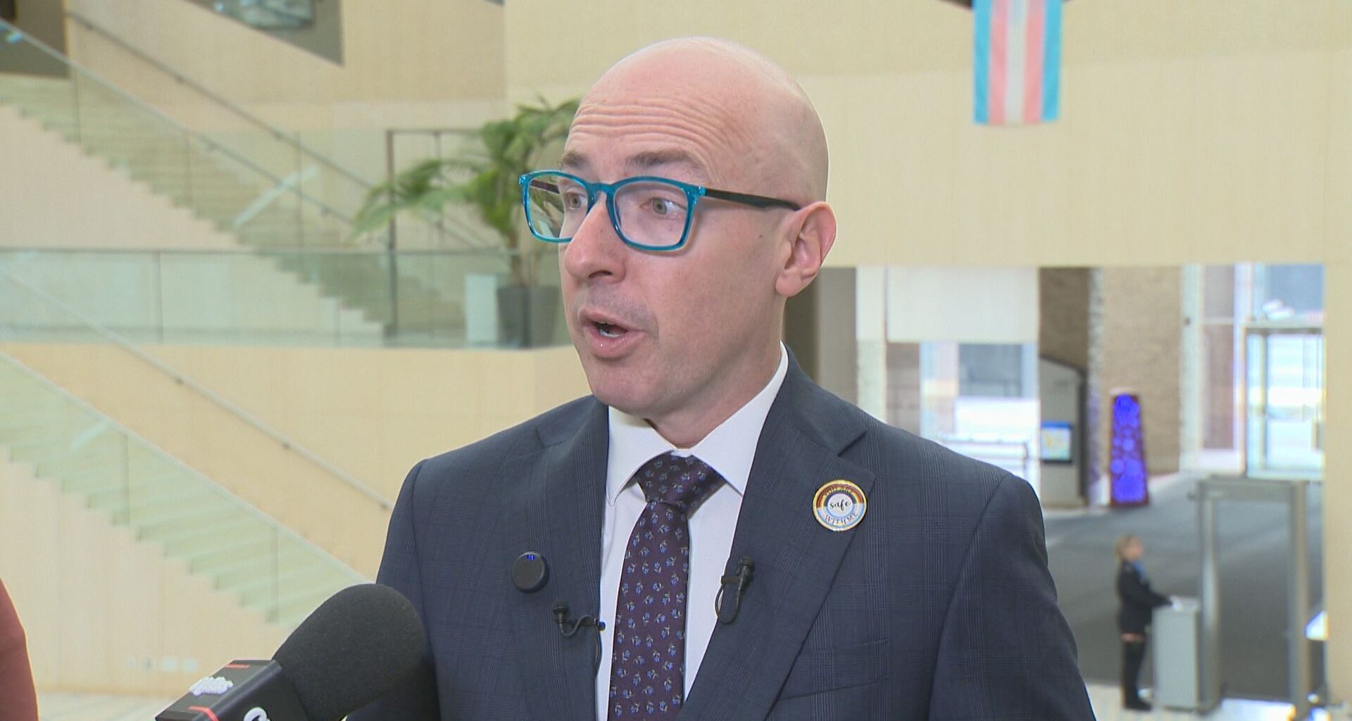 Edmonton mayor puts forward motion in support of Alberta remaining in Canada