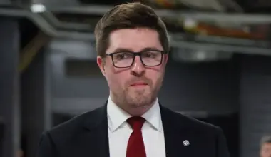 Kyle Dubas prépare le coup de l’été : son prochain geste va secouer la LNH
