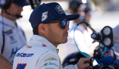 Kyle Larson remembers racing Kyle Busch for 2018 Chicagoland win: 'Brings a smile to my face'