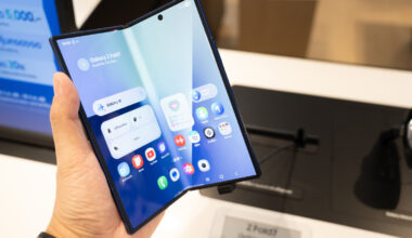 4 Common Foldable Phone Problems Owners Complain About