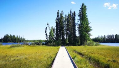 Between Edmonton And Banff National Park Is Canada's Underrated Escape For Lake Fun, Camping, And Hiking