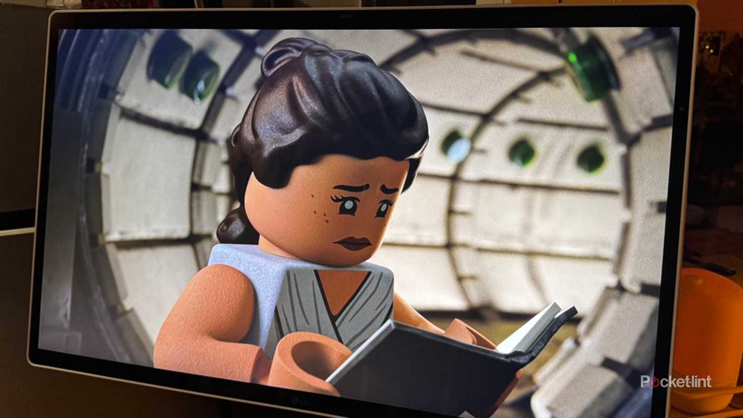 LEGO Star Wars on LG Smart Monitor Swing.