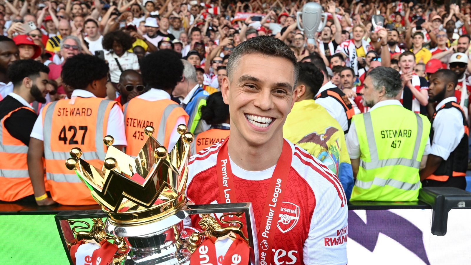 Leandro Trossard joins Besiktas | News
