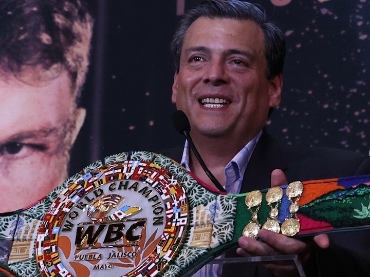 'HE SHOWED WEAKNESSES' Brandon Figueroa Talks Bruce Carrington and Naoya Inoue Mega Fights