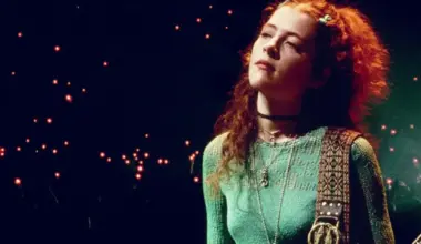 Melissa Auf der Maur is Releasing Her First New Music in Over 15 Years to Accompany Her Photography Exhibit at the AGO