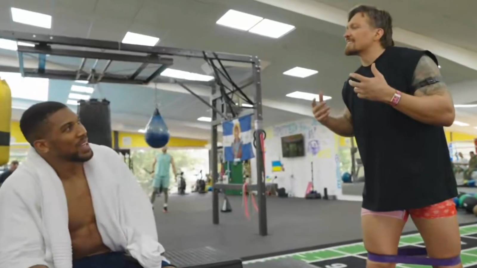 Boxing: Oleksandr Usyk Breaks Down How He Beat Tyson Fury to Anthony Joshua