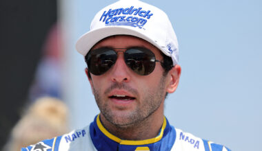 NASCAR Quaker State 400 preview: Favorite, underdog, top storylines