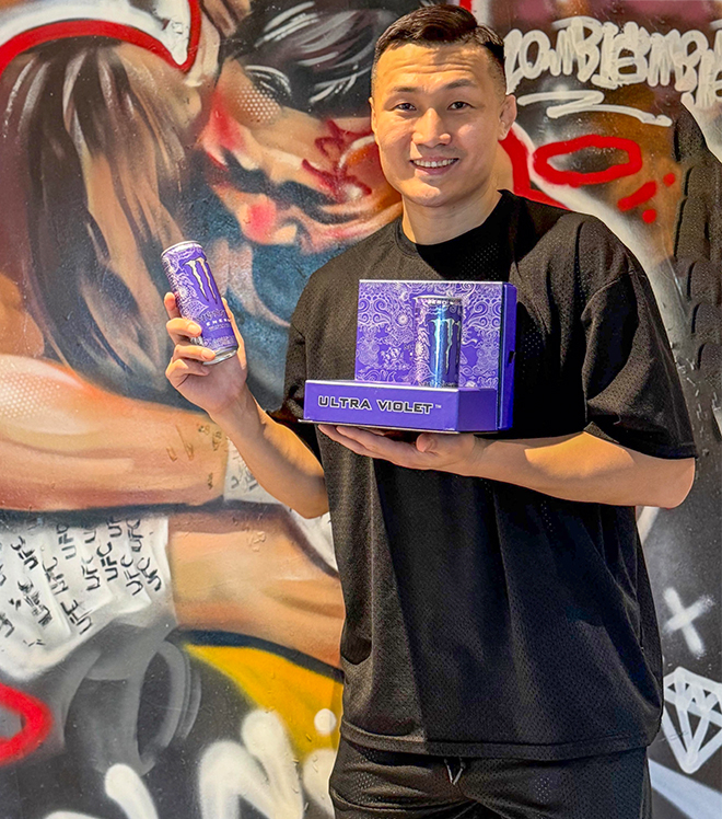 Korean Zombie Jung Chan-sung is promoting the world-class beverage company Monster Energy. Monster Energy is a personal sponsor of Jung Chan-sung. 사진@koreanzombiemma