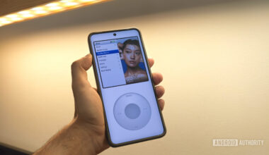 an image of nostalgicpod running on android phone