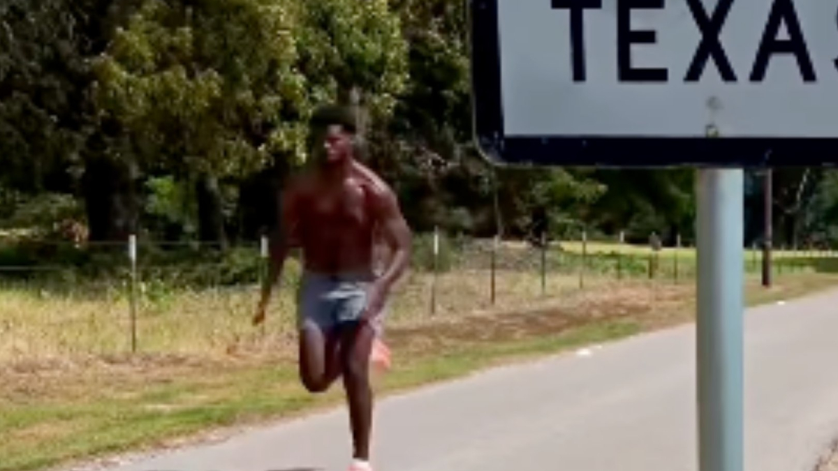 Shedeur Sanders’ excruciating sprints under the Texas sun